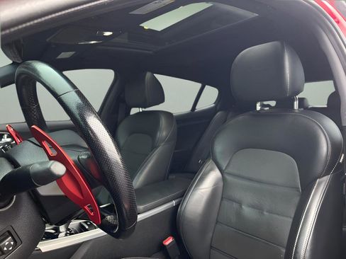 Used 2018 Kia Stinger GT2 image 24
