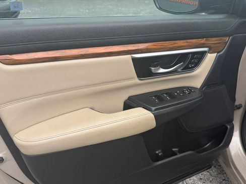 Used 2017 Honda CR-V EX-L image 12