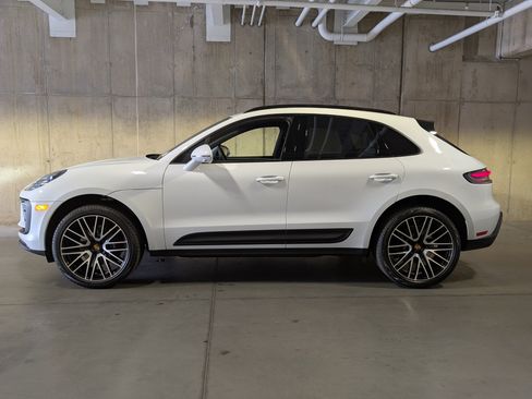 New 2026 Porsche Macan AWD/4WD image 2