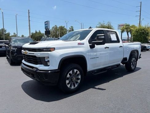 Used 2025 Chevrolet Silverado 2500 Custom w/ Custom Value Package AWD/4WD image 3