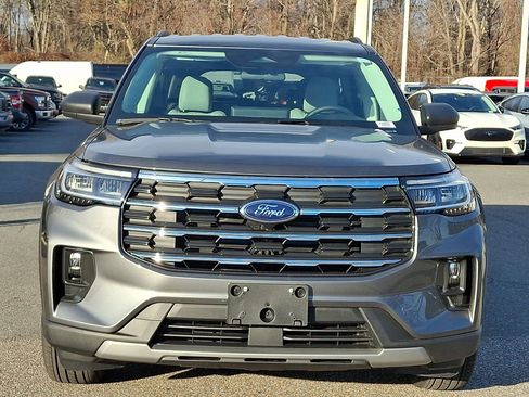 New 2026 Ford Explorer Active w/ Active Comfort Package image 2