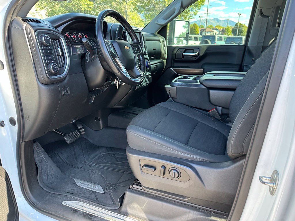 Used 2021 Chevrolet Silverado 2500 LT w/ Fleet Comfort Package AWD/4WD image 25