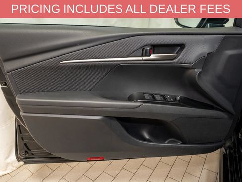 Used 2025 Toyota Camry SE w/ Convenience Package AWD/4WD image 11