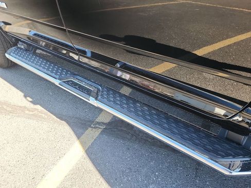 Used 2025 RAM 3500 Laramie w/ Sport Appearance Package image 12