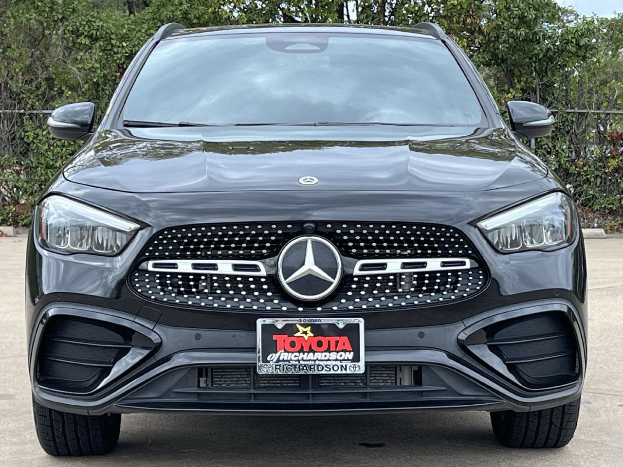 Used 2024 Mercedes-Benz GLA 250 4MATIC w/ AMG Night Package image 7