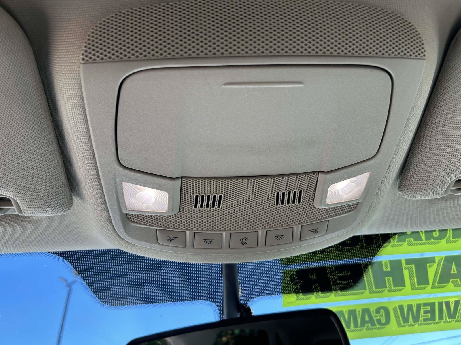 Used 2018 Lincoln MKC Select w/ Select Plus Package FWD image 28