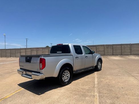 Used 2017 Nissan Frontier SV RWD image 21