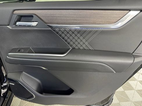 New 2026 GMC Acadia Denali w/ Super Cruise Package image 16