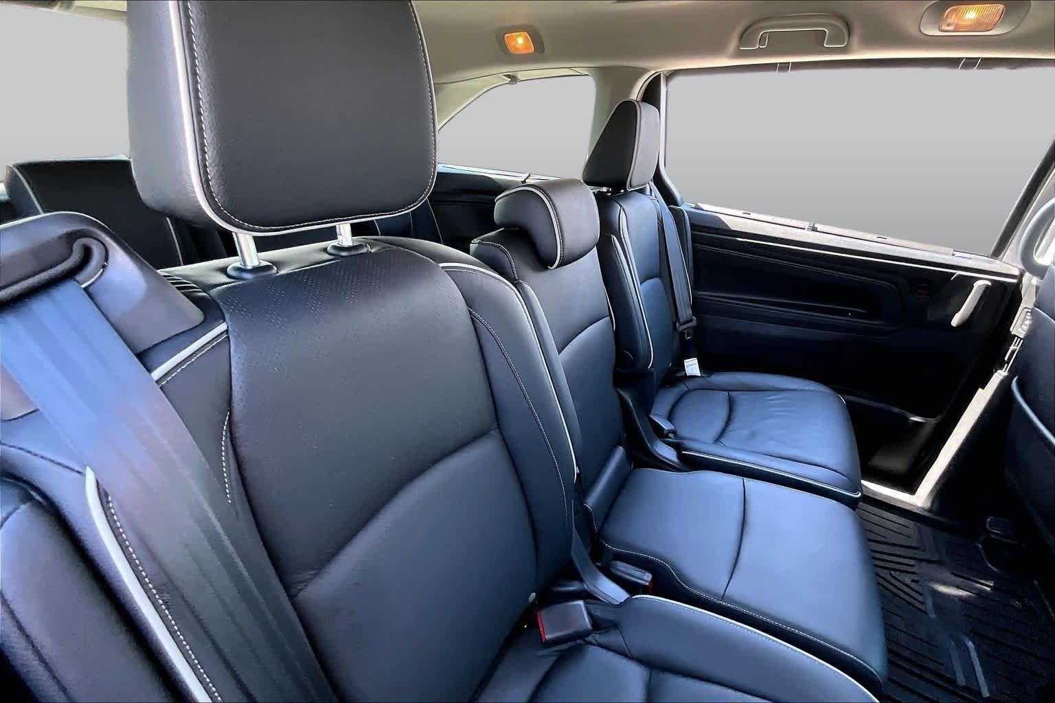 Used 2024 Honda Odyssey Elite image 18
