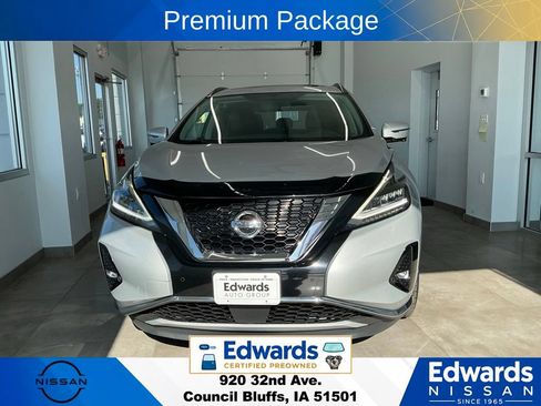 Used 2019 Nissan Murano SV w/ Premium Package AWD/4WD image 4