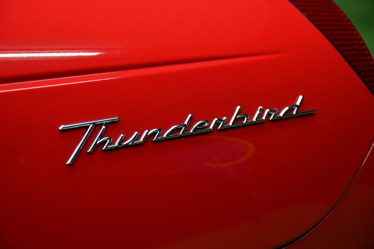 Used 2002 Ford Thunderbird RWD image 6
