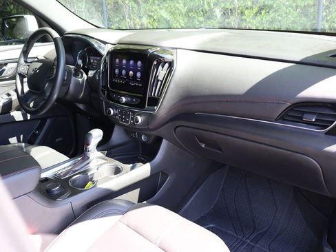Certified 2023 Chevrolet Traverse RS w/ LPO, Floor Liner Package image 41
