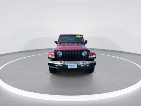 Used 2021 Jeep Gladiator Sport AWD/4WD image 3
