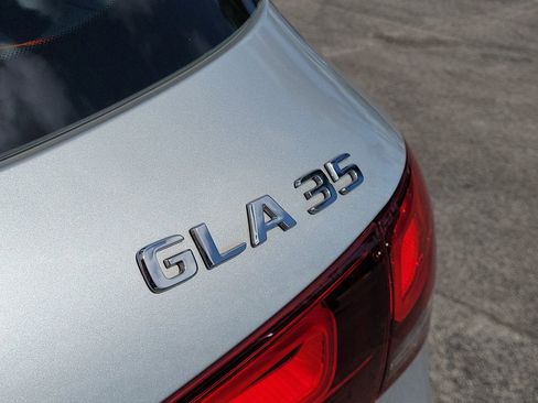Used 2022 Mercedes-Benz GLA 35 AMG 4MATIC image 8