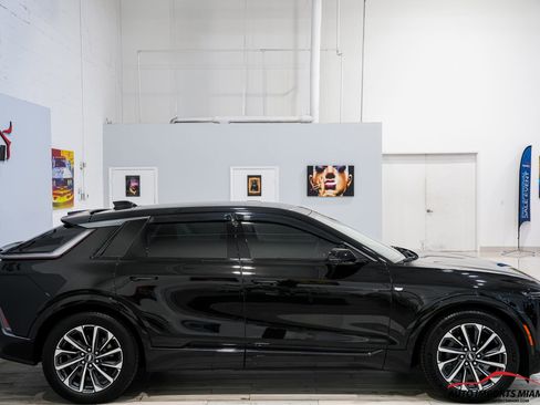 Used 2024 Cadillac Lyriq Sport RWD image 26
