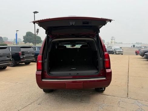 Used 2019 Chevrolet Suburban Premier w/ Premier Plus Edition AWD/4WD image 47