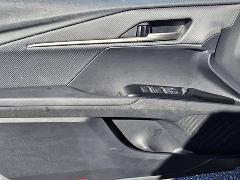 Used 2025 Toyota Camry SE image 13