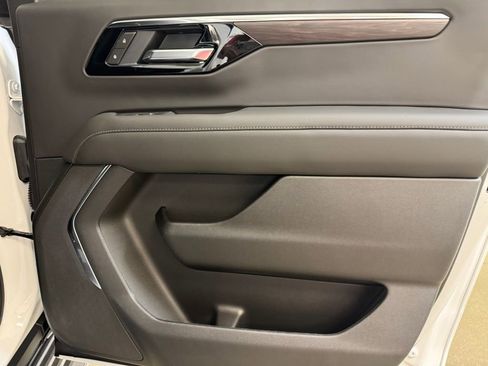 New 2026 Chevrolet Suburban LS AWD/4WD image 24
