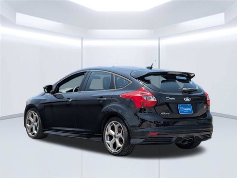 Used 2014 Ford Focus ST w/ Equipment Group 202A FWD image 3