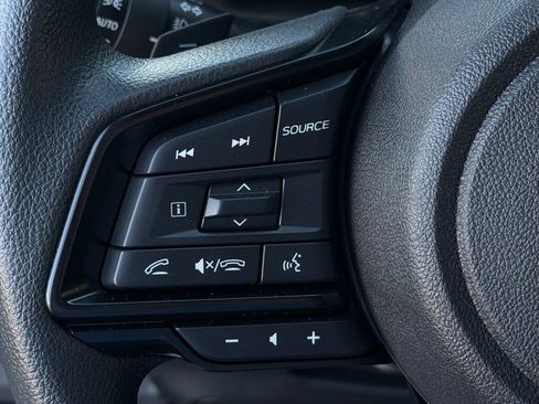 Used 2025 Subaru Crosstrek 2.0i Premium image 19