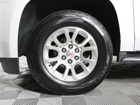 Used 2019 GMC Yukon SLT AWD/4WD image 9