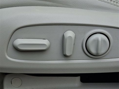 Used 2023 GMC Terrain Denali w/ LPO, Floor Liner Package image 28