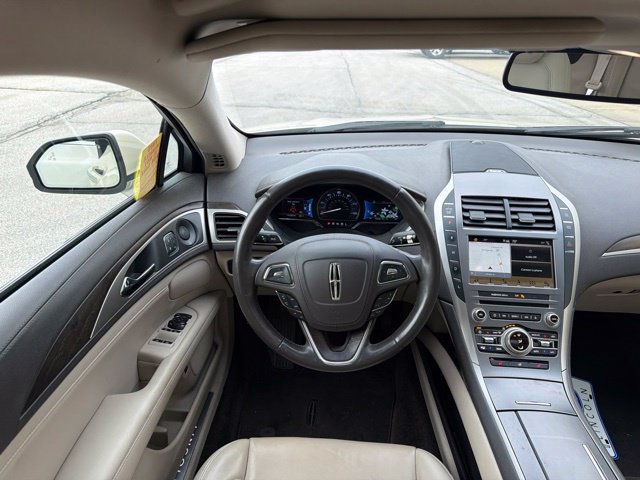 Used 2018 Lincoln MKZ Select w/ Select Plus Package FWD image 19