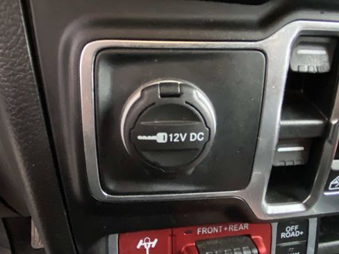 Used 2021 Jeep Wrangler Unlimited Rubicon image 22