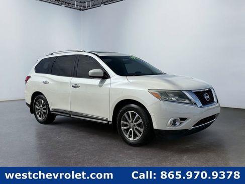 Used 2015 Nissan Pathfinder SL w/ SL Premium Package FWD image 1