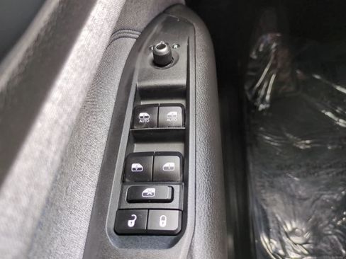 Used 2024 Jeep Compass Latitude AWD/4WD image 21
