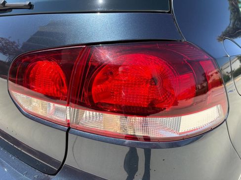 Used 2013 Volkswagen Golf 4-Door FWD image 12