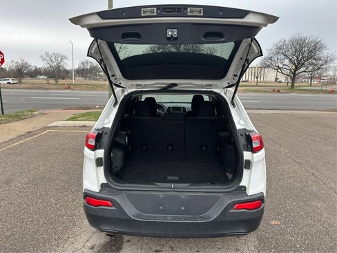 Used 2014 Jeep Cherokee Latitude image 14