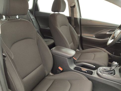 Used 2020 Hyundai Elantra GT FWD image 21