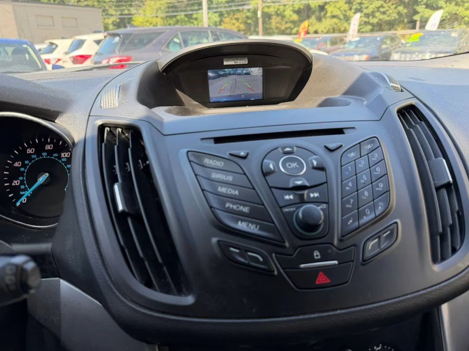 Used 2015 Ford Escape SE AWD/4WD image 15