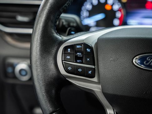 Used 2020 Ford Explorer Limited w/ Class III Trailer Tow Package image 36