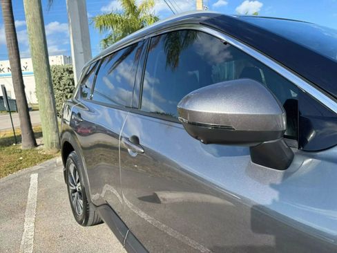 Used 2021 Nissan Rogue SV w/ Premium Package image 14