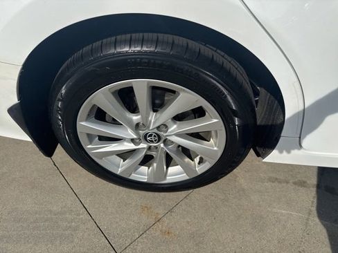 Used 2023 Toyota Camry LE AWD/4WD image 10
