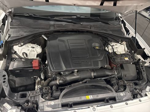 Used 2020 Jaguar F-PACE Premium image 43