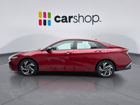 Used 2025 Hyundai Elantra Sport FWD image 2