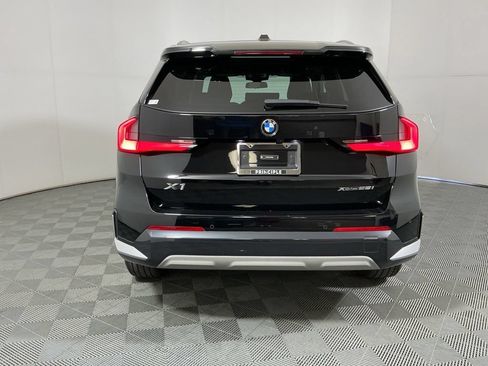 Certified 2025 BMW X1 xDrive28i w/ Technology Package AWD/4WD image 6