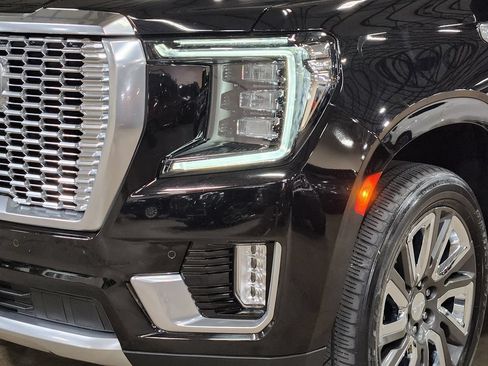 Used 2021 GMC Yukon XL Denali RWD image 14