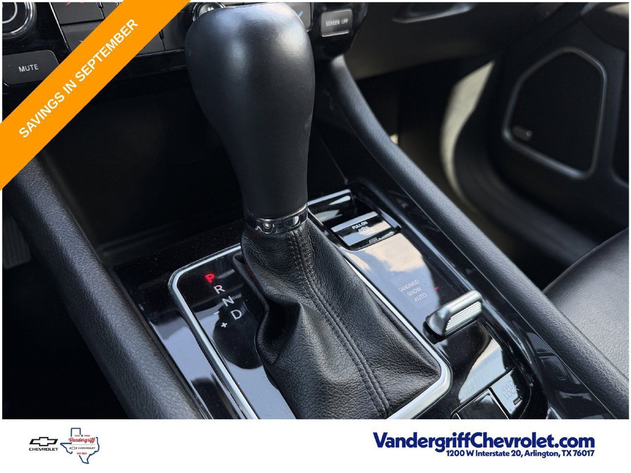Used 2025 Jeep Compass Latitude w/ Sun & Sound Group AWD/4WD image 18