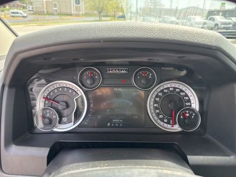 Used 2015 RAM 1500 Big Horn image 24