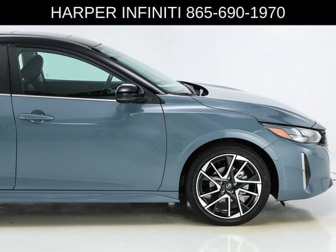 Used 2024 Nissan Sentra SR w/ SR Premium Package FWD image 13