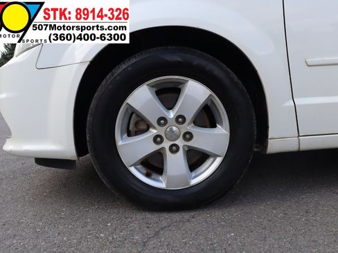Used 2013 Dodge Grand Caravan SE image 22