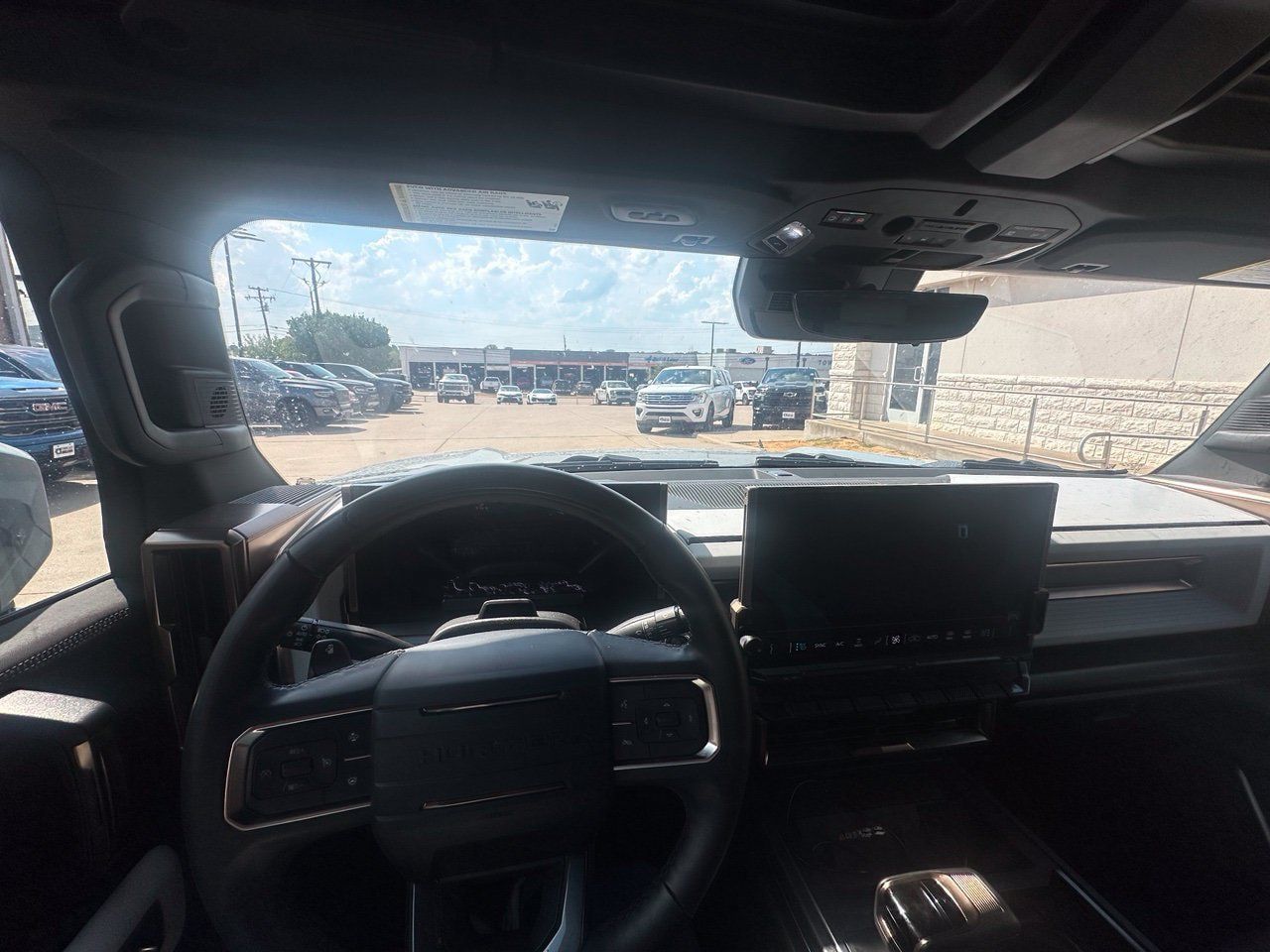 Used 2024 GMC Hummer EV 2X w/ Extreme Off-Road Package AWD/4WD image 3