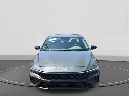 New 2026 Hyundai Elantra SEL Sport Premium FWD image 2