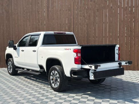 Used 2024 Chevrolet Silverado 2500 Custom w/ Custom Value Package AWD/4WD image 16