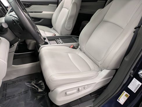 Certified 2023 Honda Odyssey Touring image 9