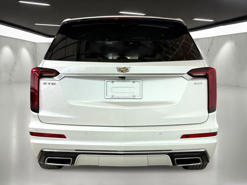 Used 2021 Cadillac XT6 Premium Luxury image 10